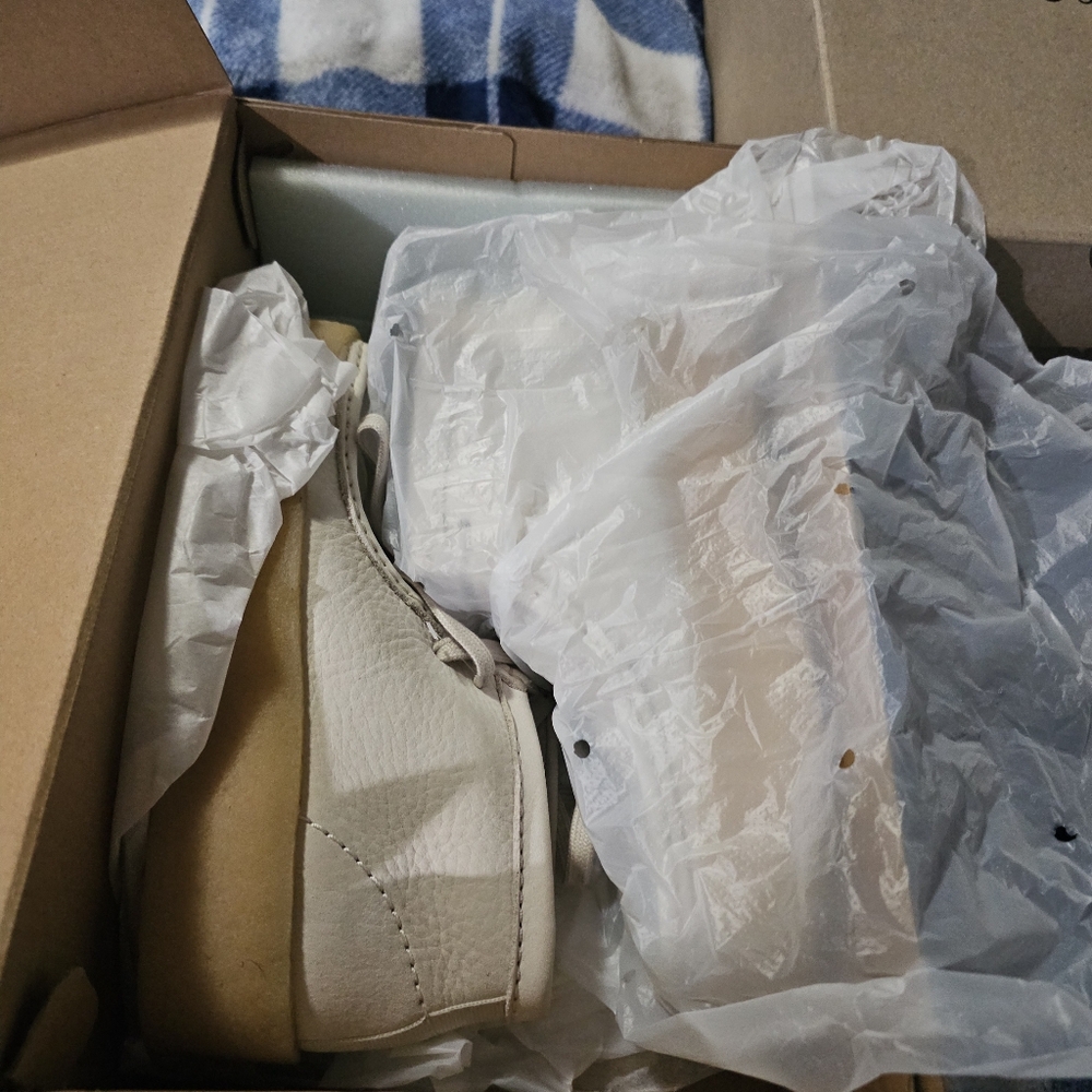 Clark Originals Wallabeecup BT White Shoes